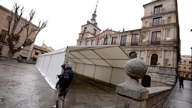 Un paraguas para la fuente de Cristina Iglesias