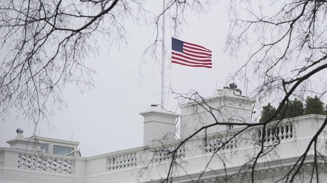 Un paquete sospechoso obliga a cerrar la Casa Blanca durante una hora