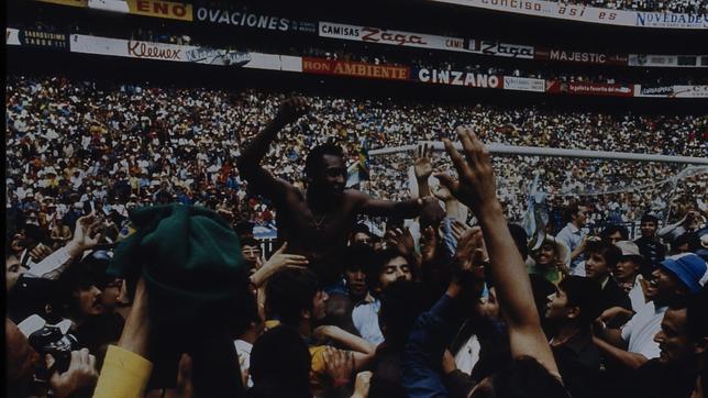 Pelé, tres veces campeón del mundo con Brasil