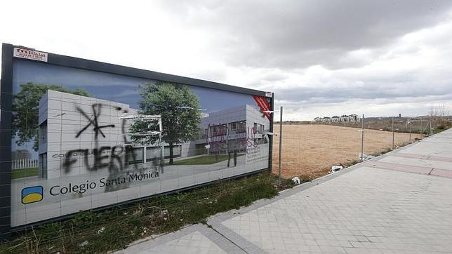 Pintadas, «scratches» y alumnos escoltados por la Guardia Civil