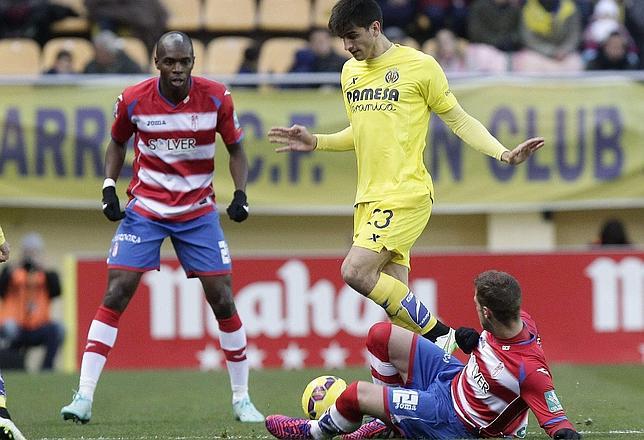 El Villarreal gana con pegada y oficio