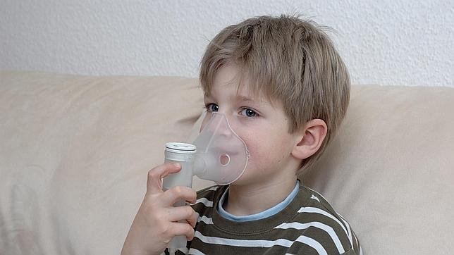 Ante una reacción alérgica, vigila la respiración de la víctima