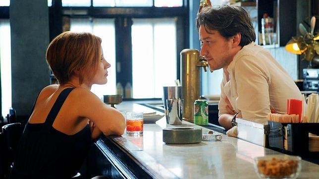 Un terrible golpe cambia el rumbo de un enamorado matrimonio