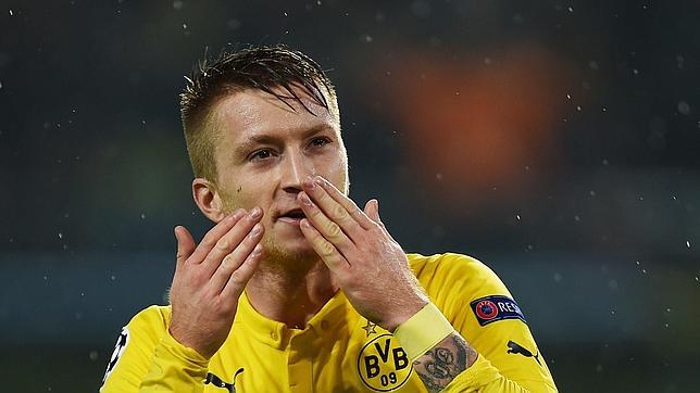 Reus renueva con el Borussia de Dortmund