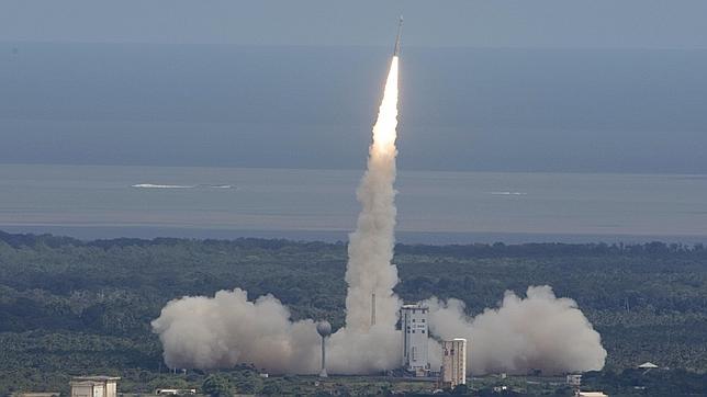 Lanzamiento del avión espacial a bordo de un cohete Vega desde Kourou, en la Guayana francesa