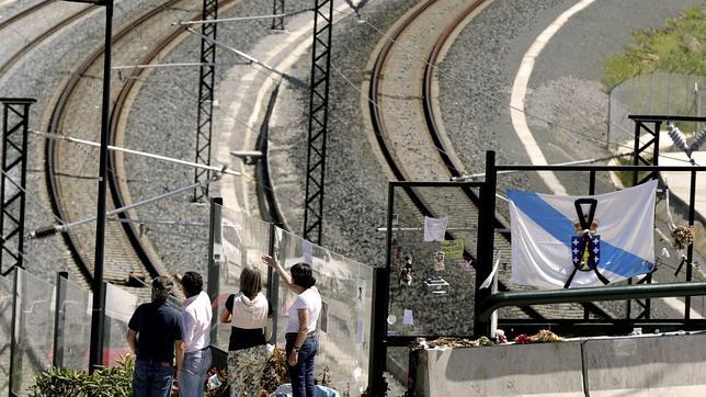 La aseguradora de Renfe ve «graves deficiencias» en la evaluación de riesgos de Adif sobre el accidente del Alvia