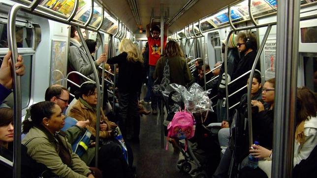 Descubren miles de bacterias desconocidas y trazas de ántrax en el metro de Nueva York