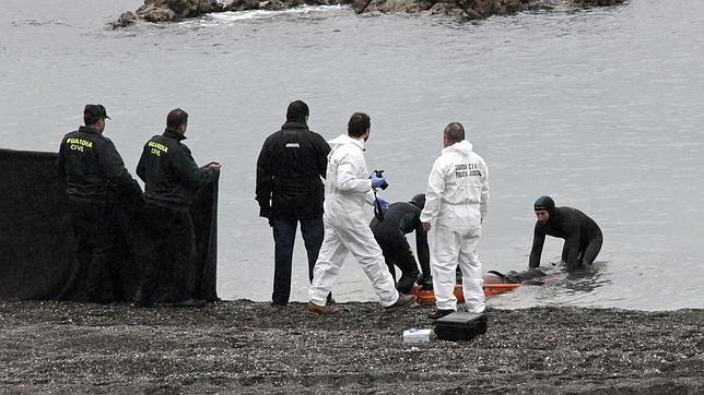 Imputados 16 guardias civiles por las muertes de 15 inmigrantes en la frontera del Tarajal