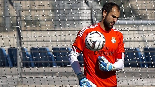 Los cinco conflictos que solucionó Ancelotti