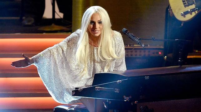 Lady Gaga, actuación sorpresa en los Oscar