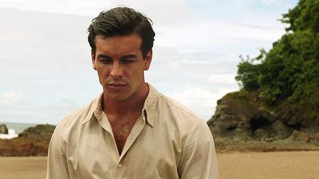 «Palmeras en la nieve», con Mario Casas y Adriana Ugarte, lanza su primer traíler