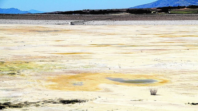 «Antes dejaremos que se mueran nuestros campos que a la gente le falte agua en sus casas»