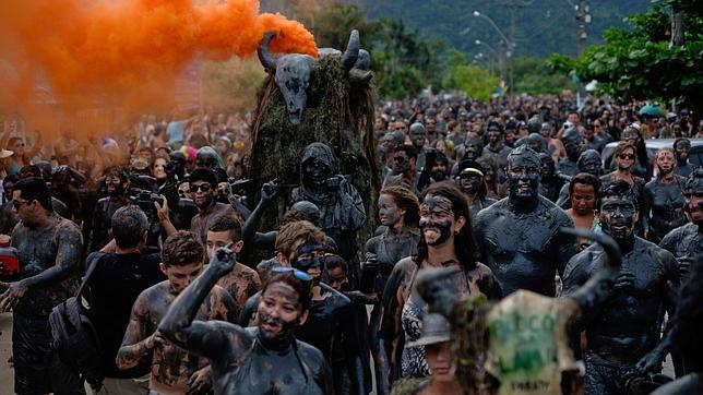 Un fallecido y diez heridos tras un tiroteo en el Carnaval de Paraty en Río de Janeiro