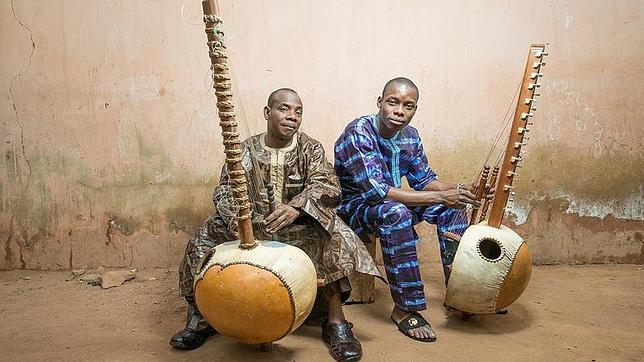 Toumani Diabaté: «El blues tiene sus raíces en nuestra tierra y viajó con los esclavos hasta América»