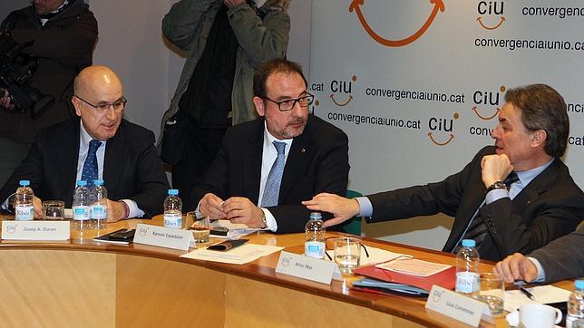 Duran, Espadaler y Mas, durante la Comisión Nacional de CiU