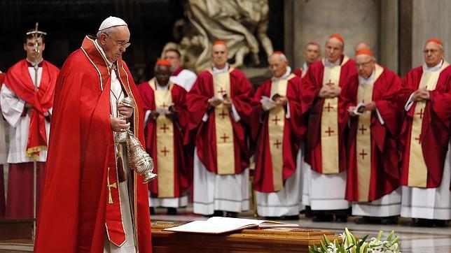 El Papa expresa su tristeza por el asesinato de 21 cristianos coptos