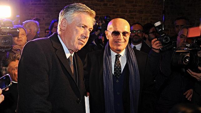 Sacchi, con Ancelotti en una imagen de archivo