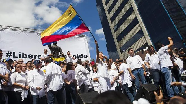 Los venezolanos reclaman en las calles de Caracas libertad para Leopoldo López