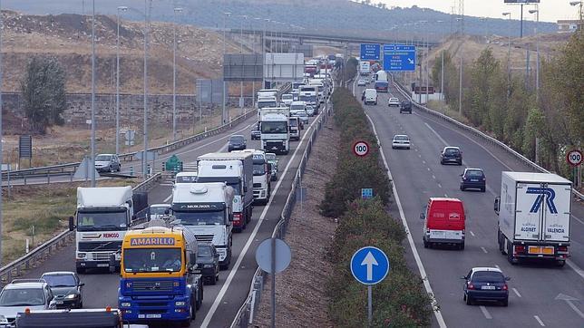 El desvío de camiones a las autopistas bajará un 50% el peaje de 285 kilómetros