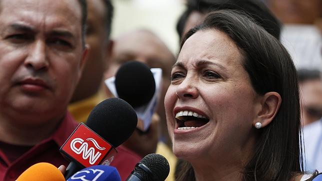 La opositora Corina Machado, en la manifestación de protesta por la detención del alcalde de Caracas