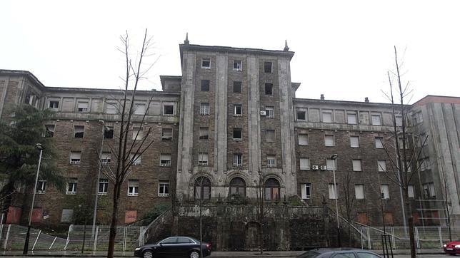 El hospital de Galeras, fin a una década entre escombros y pintadas