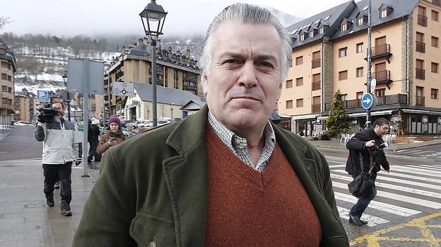 Luis Bárcenas, durante sus recientes vacaciones en Baqueira