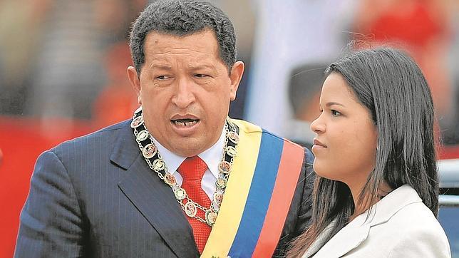Hugo Chávez, con su hija Gabriela