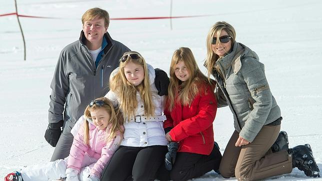 Guillermo y Máxima de los Países Bajos comienzan sus vacaciones de invierno