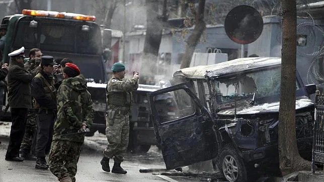 Muere un miembro de la OTAN en un atentado suicida en Kabul