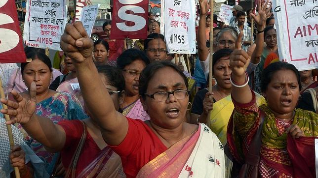 Un condenado a la pena capital por matar a una joven india: «Cuando estaba siendo violada, no debió haberse defendido»