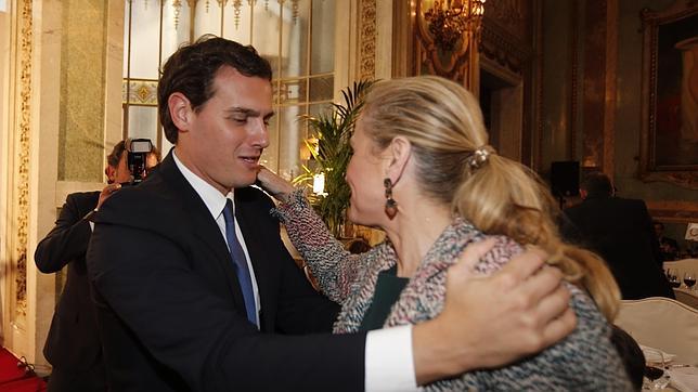 ¿Por qué fue Cifuentes al Foro ABC con Albert Rivera?