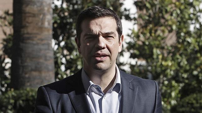 Tsipras afirma que «el BCE tiene en sus manos la soga que Grecia lleva al cuello»