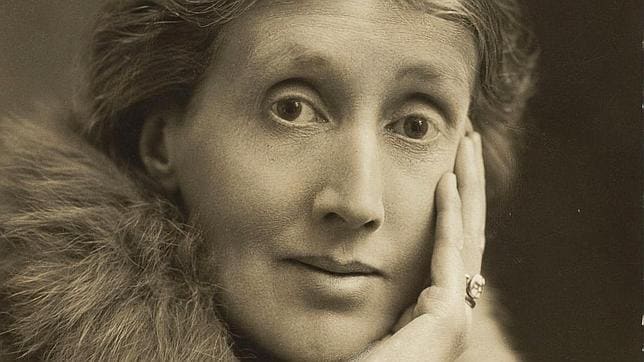 Virginia Woolf, a quien la periodista argentina Irene Chikiar dedica la biografía «La vida por escrito» (Taurus)
