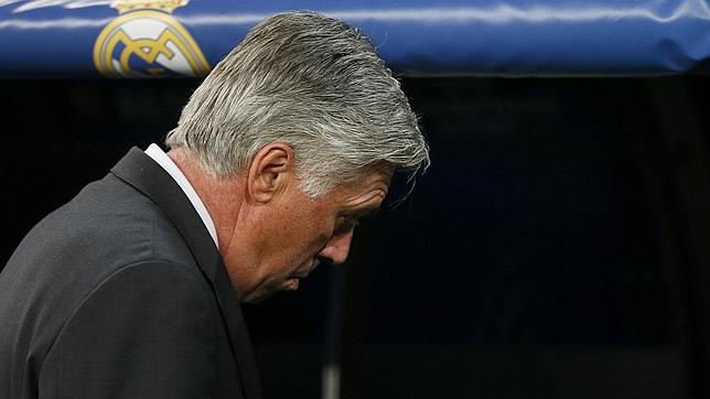 El Bernabéu pita a Ancelotti