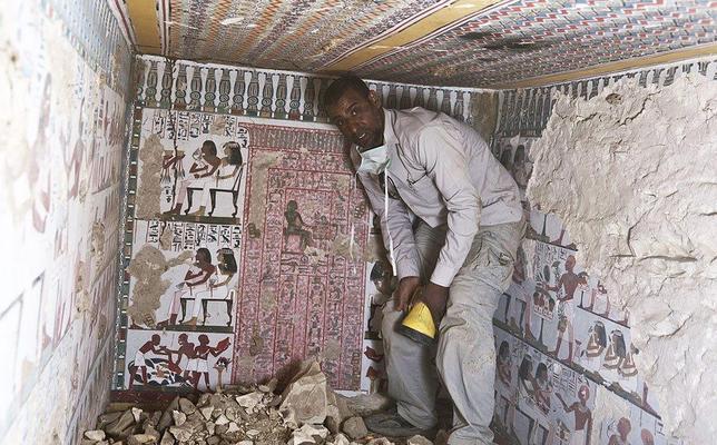 La tumba que data, probablemente, de la XVIII dinastía faraónica (1554-1304 a.C.) del Imperio Nuevo, ha sido descubierta por un equipo de expertos estadounidenses
