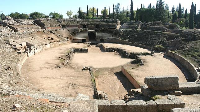 Polémica por la instalación de una pista de pádel en el Anfiteatro Romano de Mérida