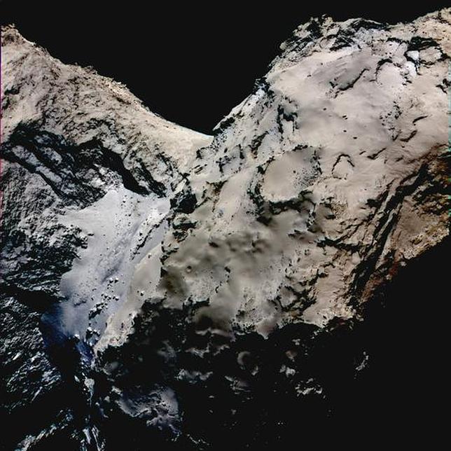 La nave Rosetta descubre indicios de hielo en el cuello del cometa 67P