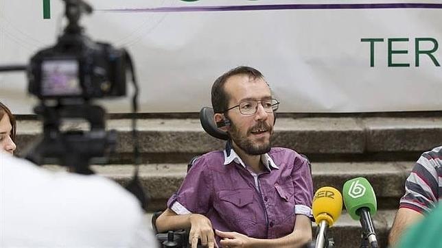 Echenique, de Podemos, propone «etiquetar» los informativos televisados