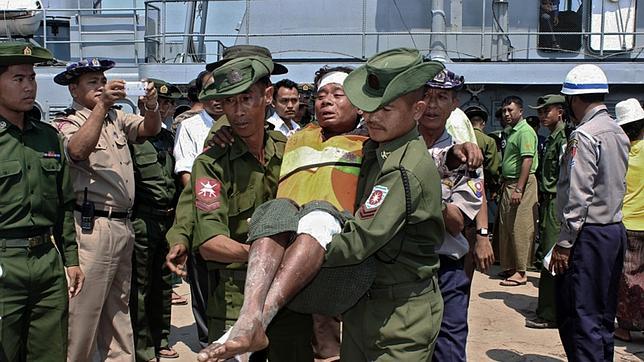 Al menos 60 muertos al hundirse un ferry cerca de la ciudad birmana de Kyaukphyu