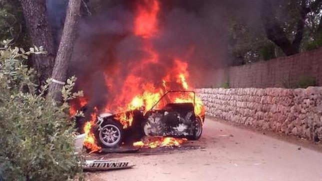 Muere calcinado un copiloto en un rally clásico en Mallorca