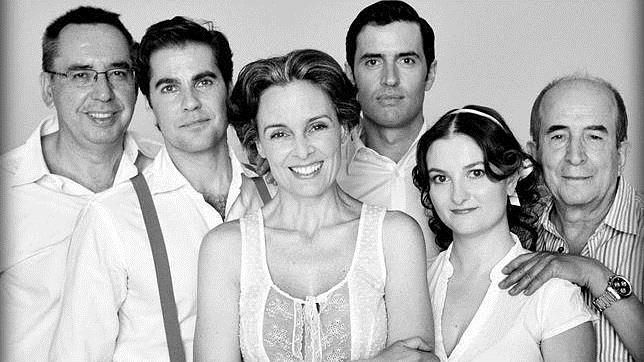 Los actores protagonistas de «El zoo de cristal», que se representa en el Real Coliseo Carlos III de San Lorenzo