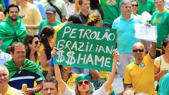 Los sobornos a los políticos del escándalo Petrobras equivalen a 45 millones de euros