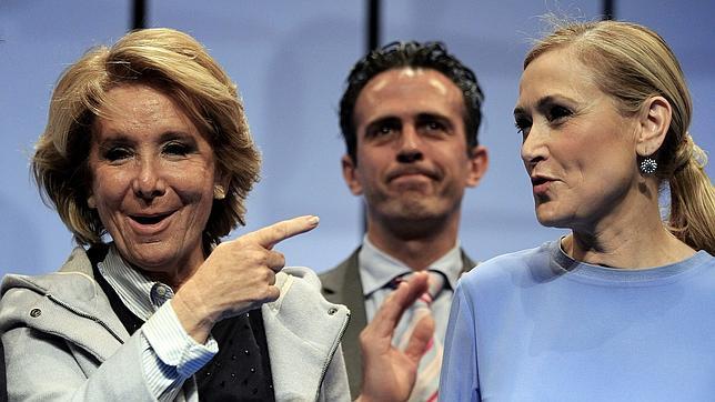 Cifuentes dice de Esperanza Aguirre que es «más todo» que ella