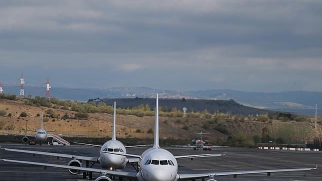 Los precios del transporte aéreo de pasajeros caen un 1,6% entre octubre y diciembre