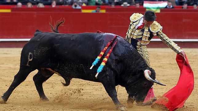 Diego Urdiales, al natural en la Feria de Fallas