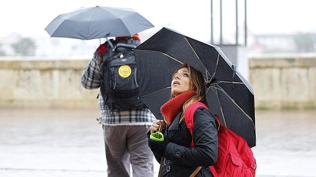 La lluvia, protagonista del Puente de San José