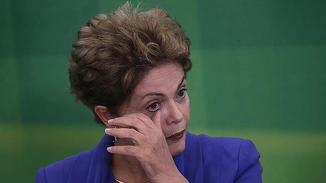 Rousseff lanza un paquete de medidas anticorrupción para frenar las protestas