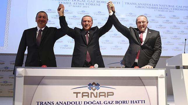 Turquía busca posicionarse como «pasillo energético» con dos enormes gasoductos