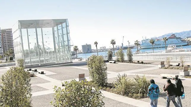 El Cubo, edificio que albergará el Centor Pompidou en el puerto de la ciudad