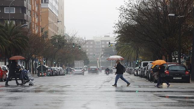 Las lluvias acumulan ya más de 300 litros en algunos puntos y seguirán este martes